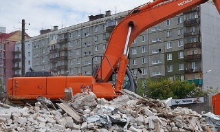 Вывоз строительного мусора с участка в Ярцево недорого от 1538 руб. | 2Землекопа-Рцв